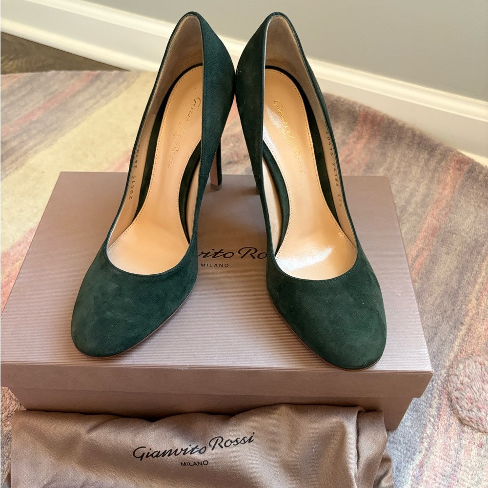 Gianvito Rossi Women's Green Suede Pumps